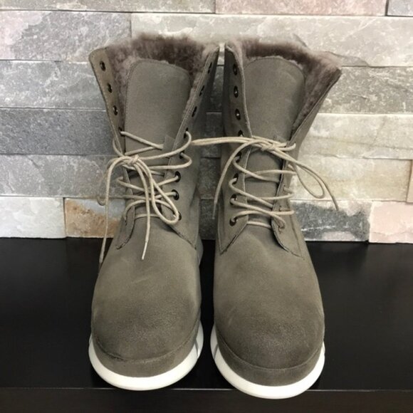 Women's Winter Booties - Picture 5 of 5